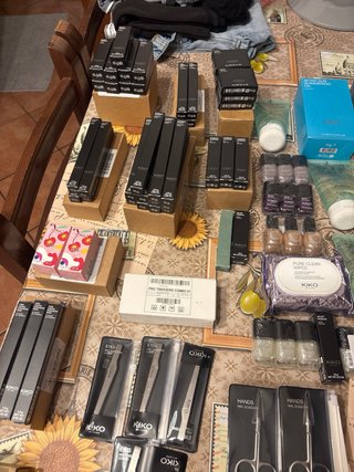 Lotto Kiko Milano 150 pezzi