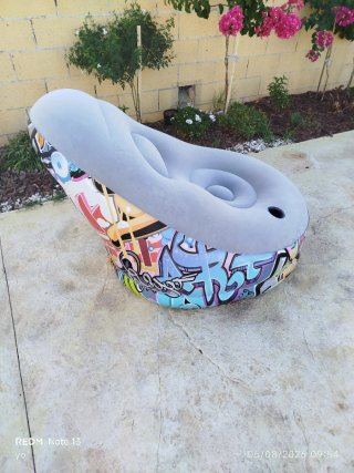 Sillón hinchable Bestway con puf