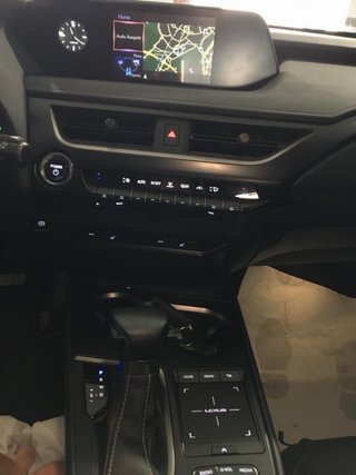 Lexus UX 2020