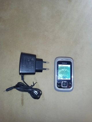 Nokia 6111 Clásico Plata Libre