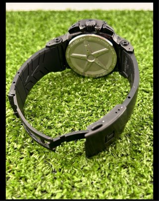 Reloj Tissot Negro y Plateado