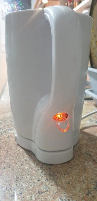 Hervidor de agua blanco 1.7L