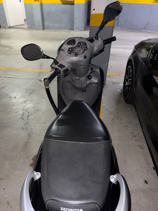 Honda PS 2008 Negra