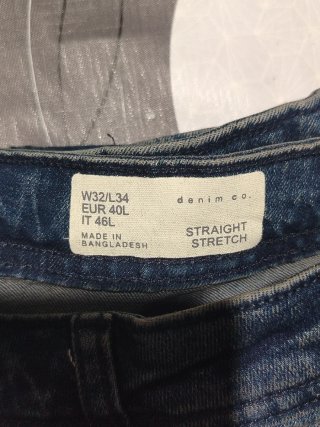 Lote 4 Pantalones vaqueros (3 largos 1 corto)