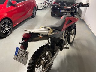 Husqvarna TE250 4 tiempos dos plazas