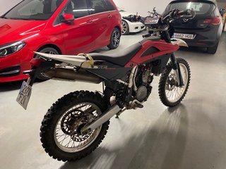 Husqvarna TE250 4 tiempos dos plazas