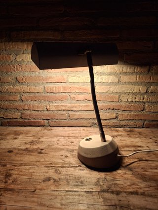 Lámpara de escritorio vintage beige