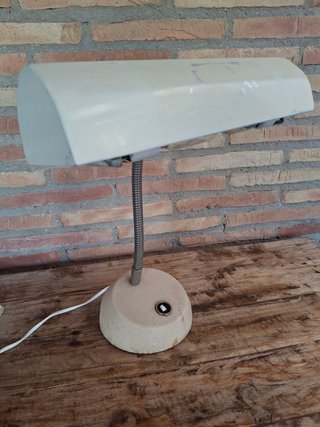 Lámpara de escritorio vintage beige