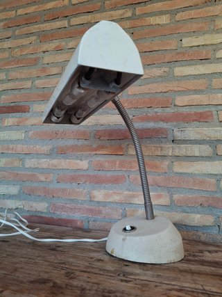 Lámpara de escritorio vintage beige