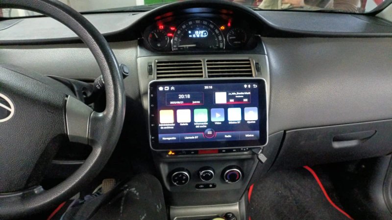 Tata Vista 2013 - foto 1