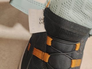 Botas montaña niño/a Quechua talla 33,solo un uso