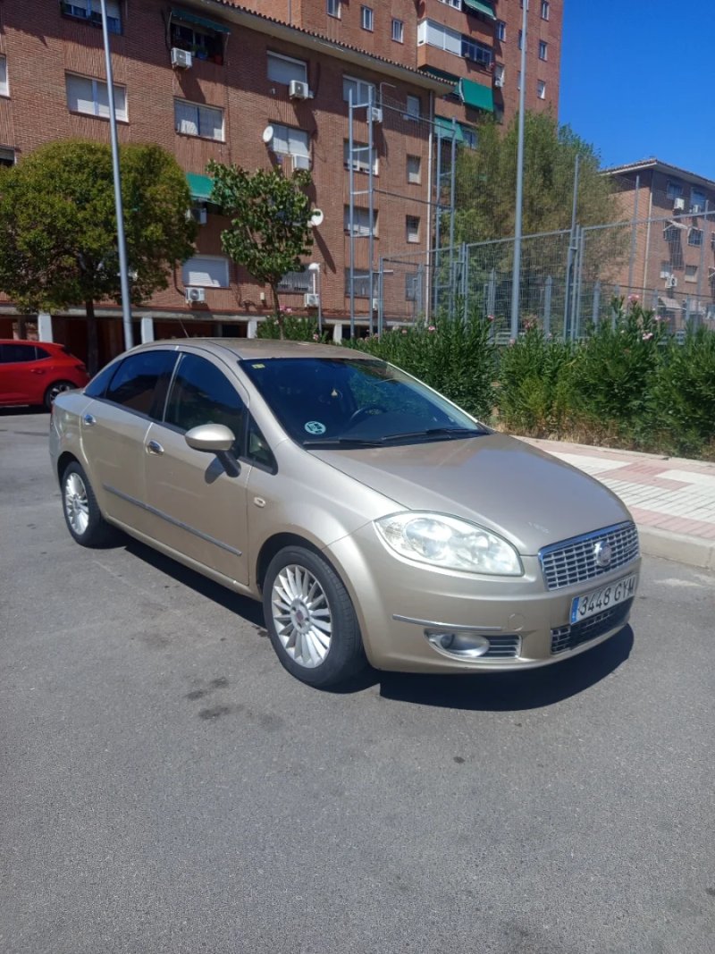 FIAT Linea 2010 - foto 1