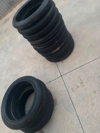 Neumáticos slics Moto3 49cc