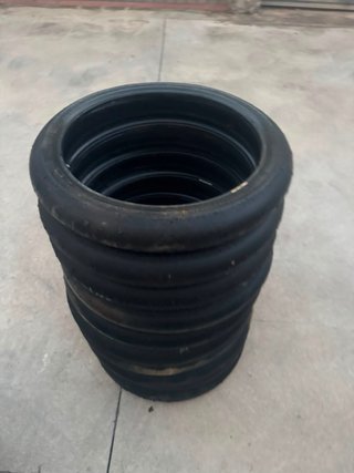 Neumáticos slics Moto3 49cc