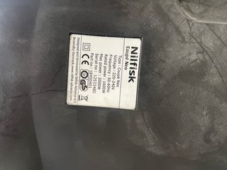 Aspirador Nilfisk Coupe Neo (para reparar/piezas)