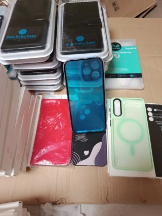 Lote Fundas Tablet y Móvil Varias  el precio no es