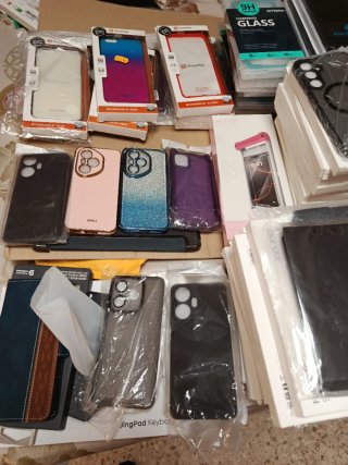 Lote Fundas Tablet y Móvil Varias  el precio no es