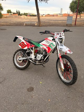 RIEJU RR CASTROL – MUY CUIDADA Y VA COMO UN TIRO