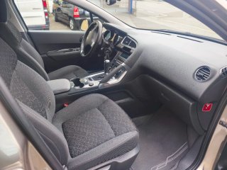 Peugeot 3008 2015