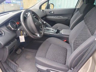 Peugeot 3008 2015