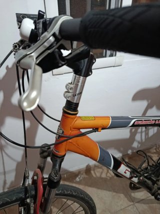 Bicicleta GT Avalanche 4.0