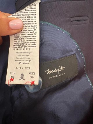Traje azul hombre