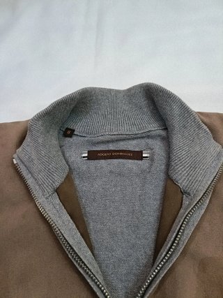 Chaqueta combinada gris y marrón