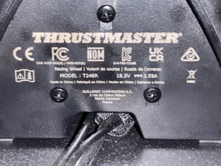 Volante Thrustmaster T248R con Pedales