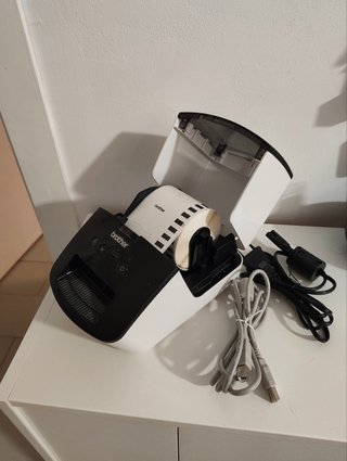Impresora de etiquetas Brother QL-700