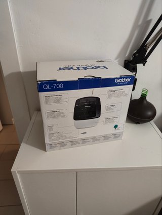 Impresora de etiquetas Brother QL-700