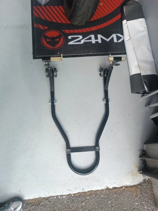 Caballete moto trasero