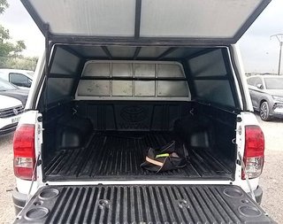 Toyota Hilux DOBLE CABINA GX 2.4 D-4D 150 CV