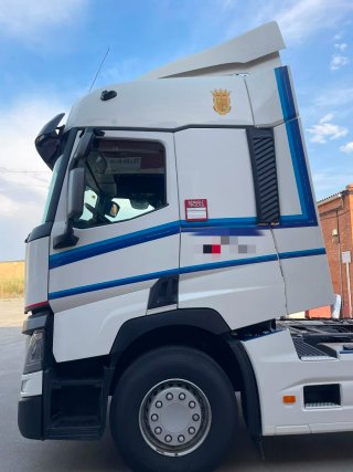 Cabeza tractora Renault