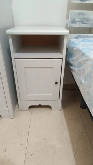 DORMITORIO: Cama, Armario y mesitas+REGALO COLCHÓN