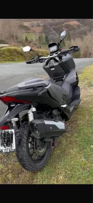 Honda ADV 350 Gris