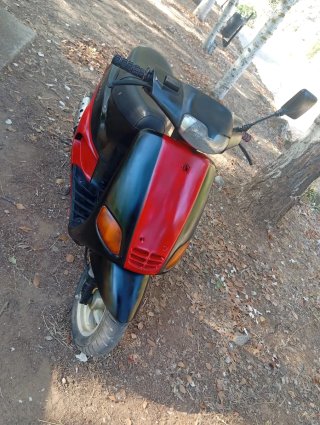 Piaggio Zip Base Scooter
