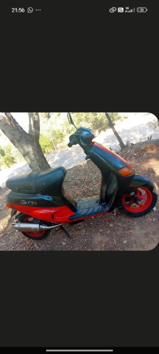 Piaggio Zip Base Scooter