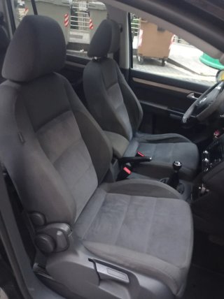 Volkswagen Touran 2012