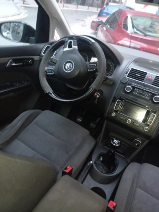 Volkswagen Touran 2012