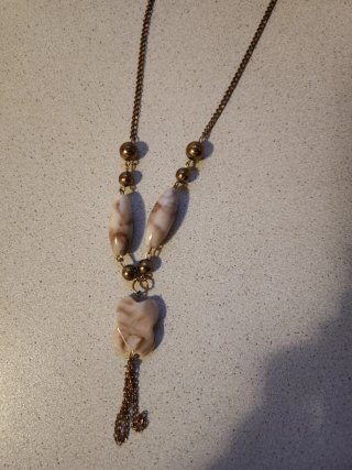 Collana donna con pietre color beige e marrone