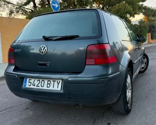 Volkswagen Golf 2003
