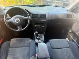 Volkswagen Golf 2003