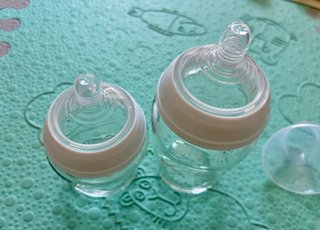2 Biberones Tommee Tippee Vidrio