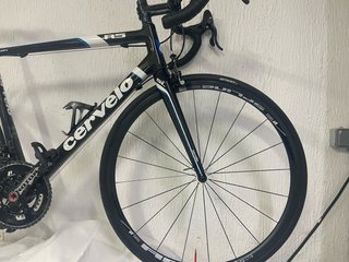 Vendo o scambio bici da strada Cervelo R5
