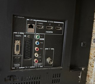 Televisor Toshiba LCD Plata y Negro