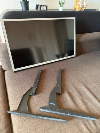Televisor Toshiba LCD Plata y Negro