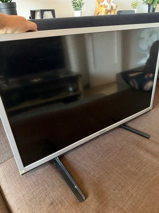 Televisor Toshiba LCD Plata y Negro