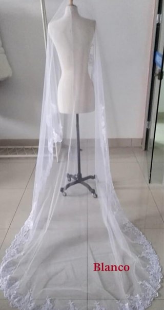 Velo de novia blanco con encaje 3x1,6 cm