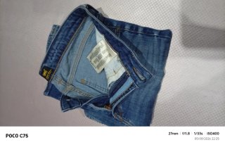 Ropa de mujer y hombre multicolor
