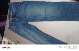 Ropa de mujer y hombre multicolor